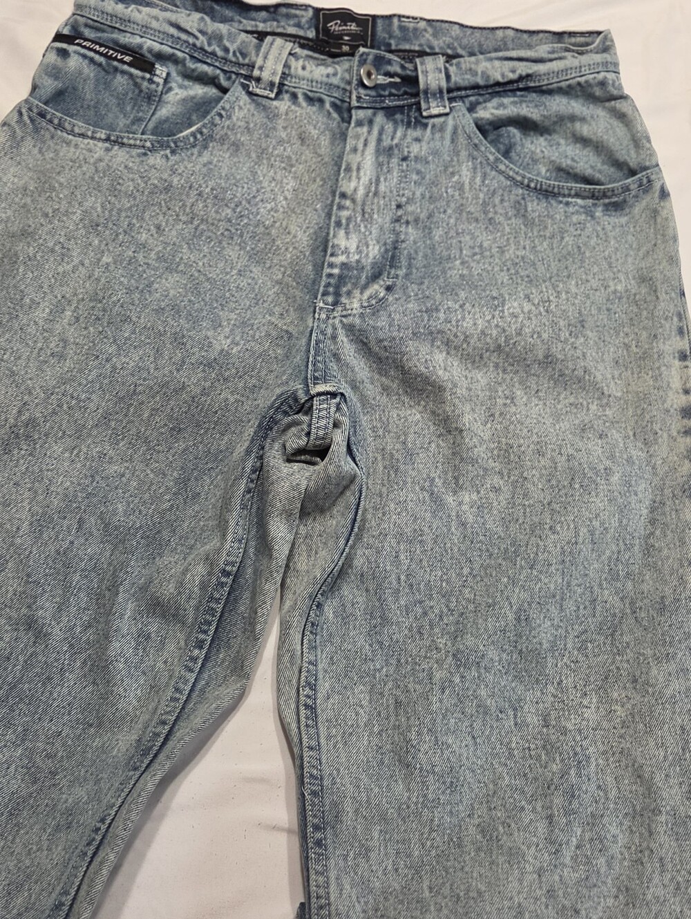 Primitive Men's Acid Wash Light Blue Relaxed Baggy Jeans. 30